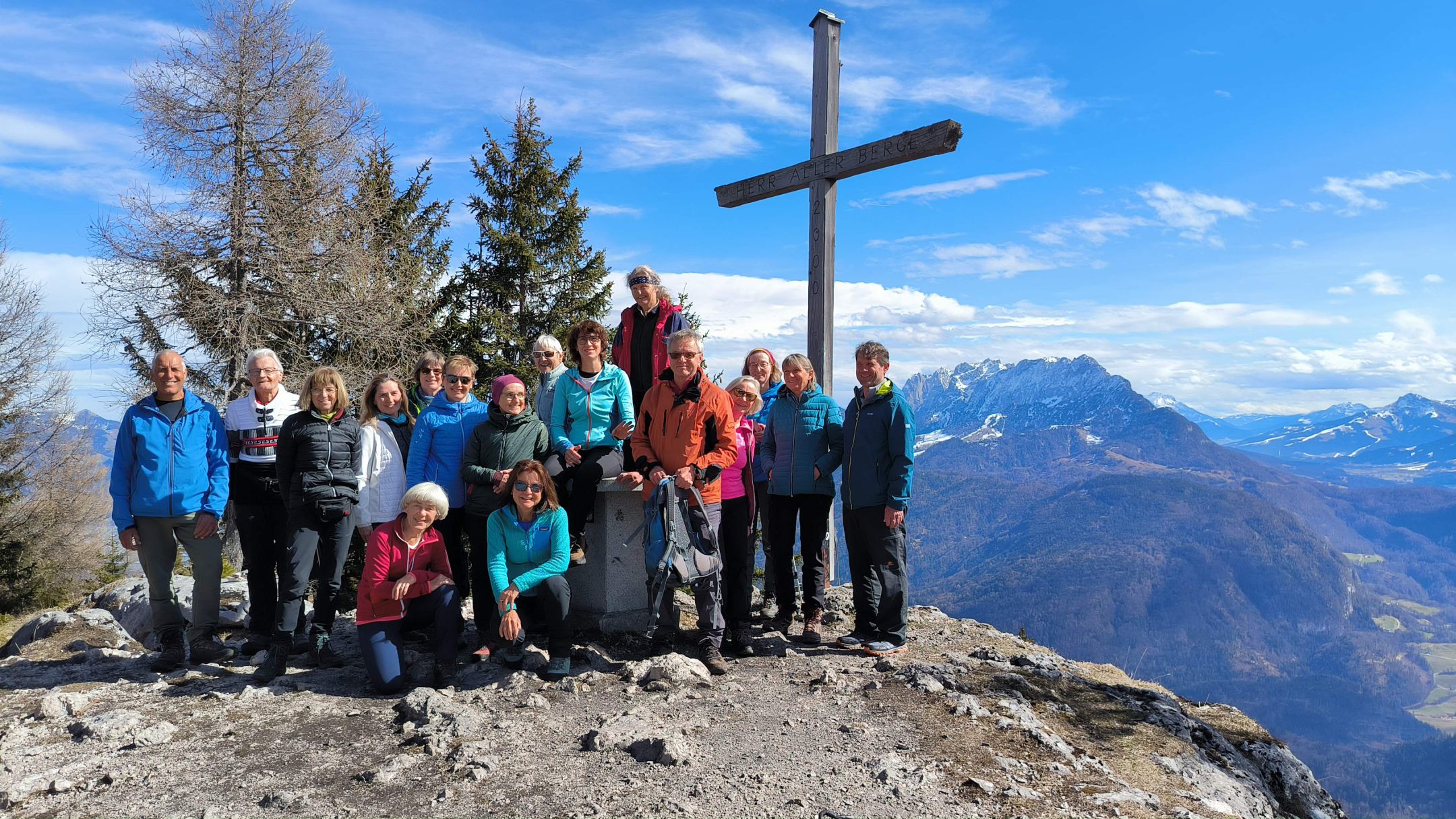 Schneerosenwanderung auf den Pendling 1563 m